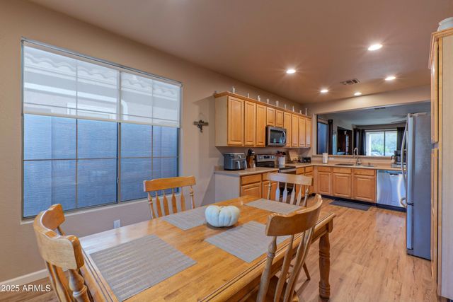 41019 N IRON HORSE Way, Anthem, AZ 85086