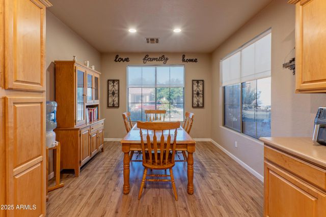 41019 N IRON HORSE Way, Anthem, AZ 85086