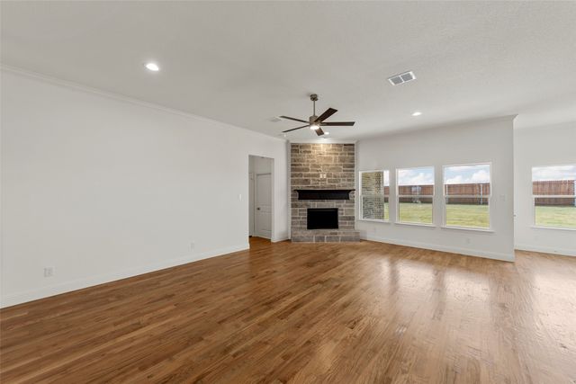 306 TIMBER RIDGE Drive, Josephine, TX 75173