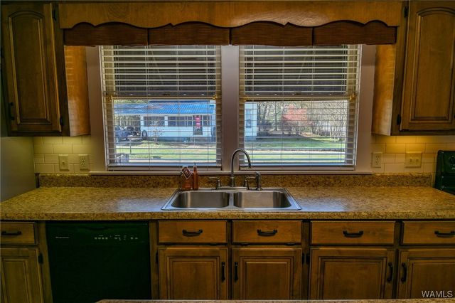 145 4th ave NW, Gordo, AL 35466