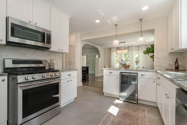 163 Garden Road, Columbus, OH 43214