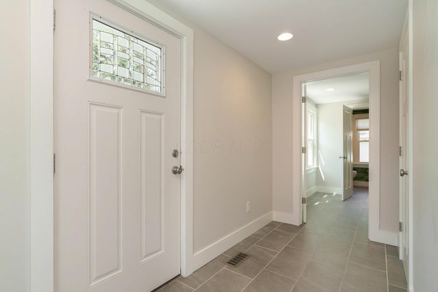 163 Garden Road, Columbus, OH 43214
