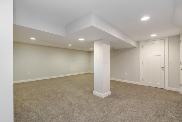 163 Garden Road, Columbus, OH 43214
