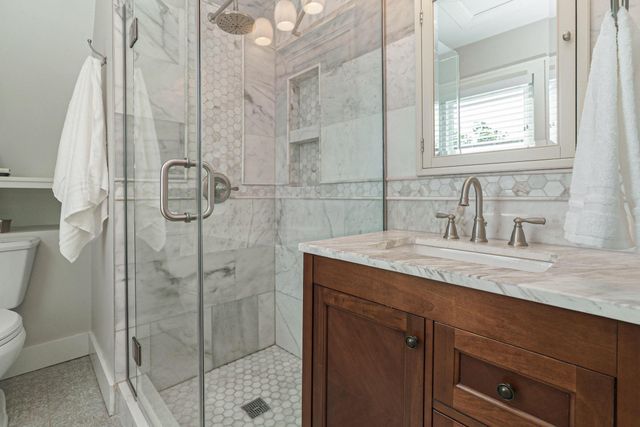 163 Garden Road, Columbus, OH 43214
