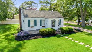 76 Hanrahan Avenue, Farmingville, NY 11738
