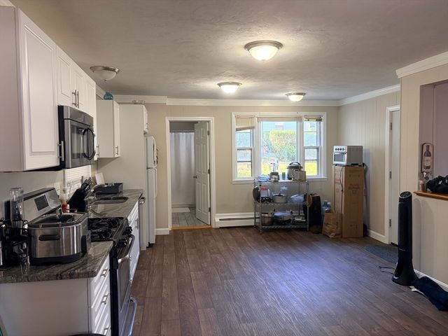 664 Humphrey St 1, Swampscott, MA 01907