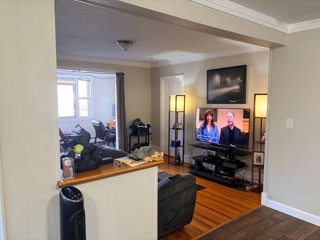 664 Humphrey St 1, Swampscott, MA 01907
