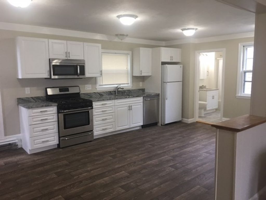 664 Humphrey St 1, Swampscott, MA 01907