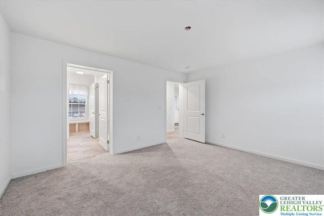 1318 Aylesbury Road, Lehigh Twp, PA 18088