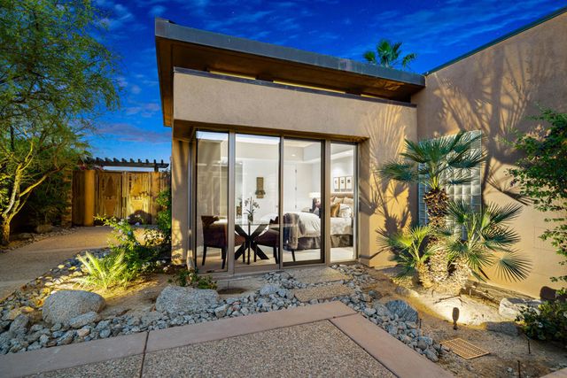 1134 Lake Vista, Palm Desert, CA 92260