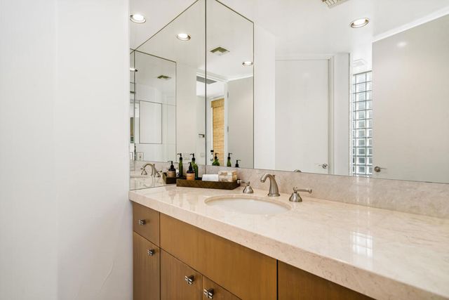 1134 Lake Vista, Palm Desert, CA 92260