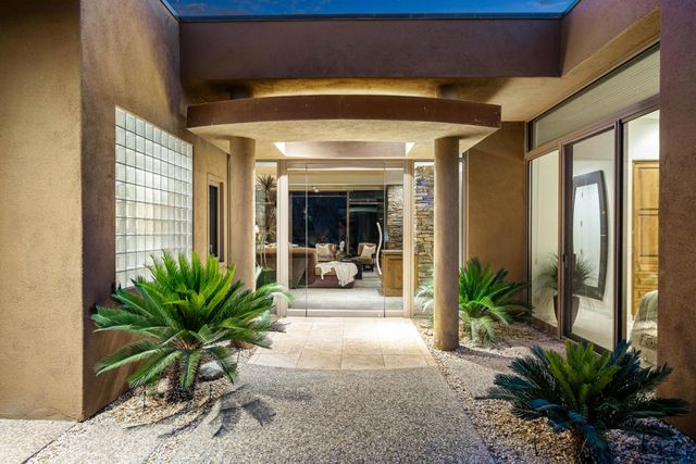 1134 Lake Vista, Palm Desert, CA 92260