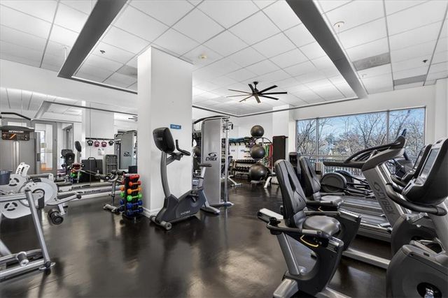 4900 Central Street 104, Kansas City, MO 64112