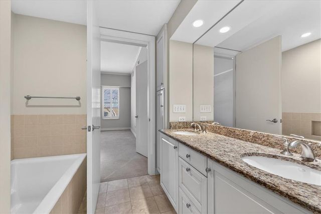 4900 Central Street 104, Kansas City, MO 64112