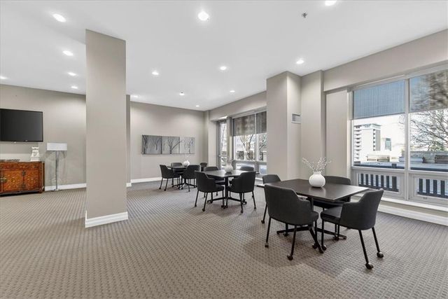 4900 Central Street 104, Kansas City, MO 64112