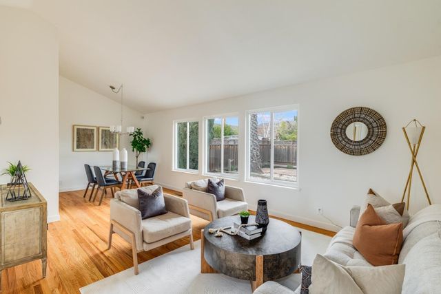 2283 Lemoyne Way, Campbell, CA 95008