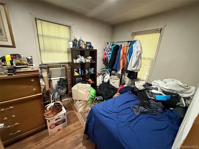 5 8th Street, Sound Beach, NY 11789