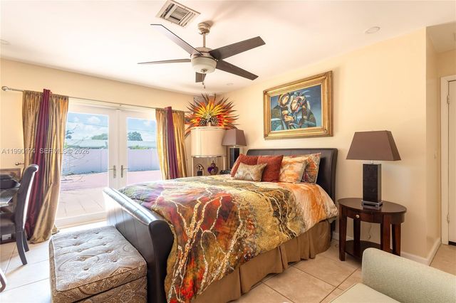 4548 SW 28th Way, Dania Beach, FL 33312