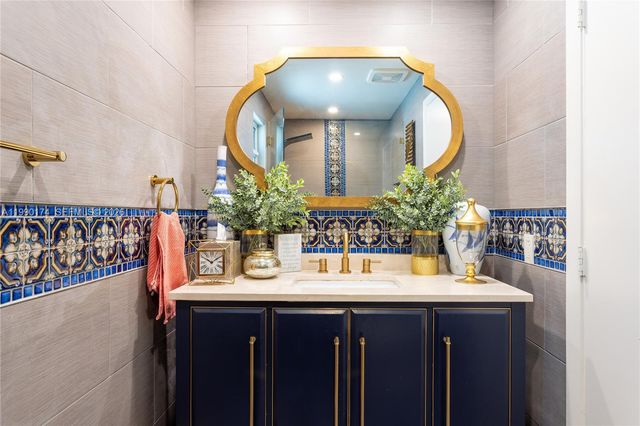 4548 SW 28th Way, Dania Beach, FL 33312