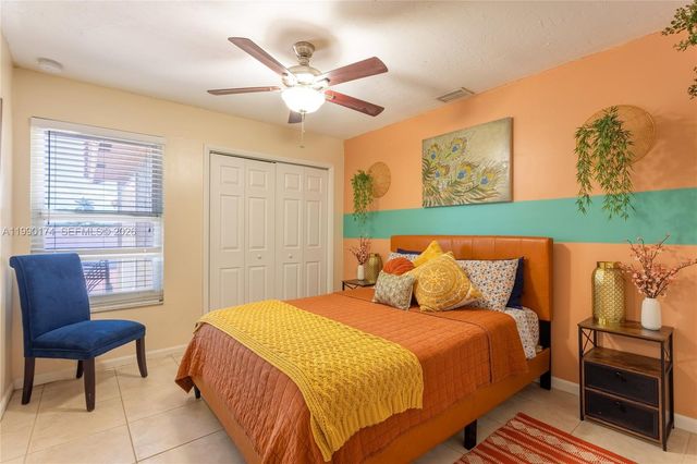 4548 SW 28th Way, Dania Beach, FL 33312