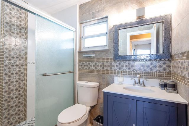 4548 SW 28th Way, Dania Beach, FL 33312