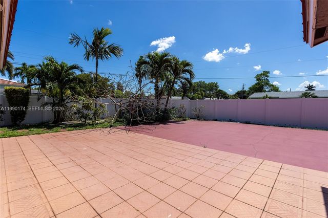 4548 SW 28th Way, Dania Beach, FL 33312
