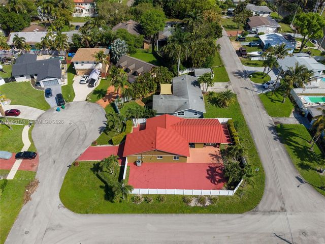 4548 SW 28th Way, Dania Beach, FL 33312