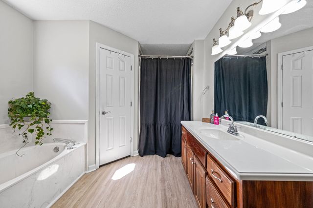 153 ASH RENE DR, Millington, TN 38053