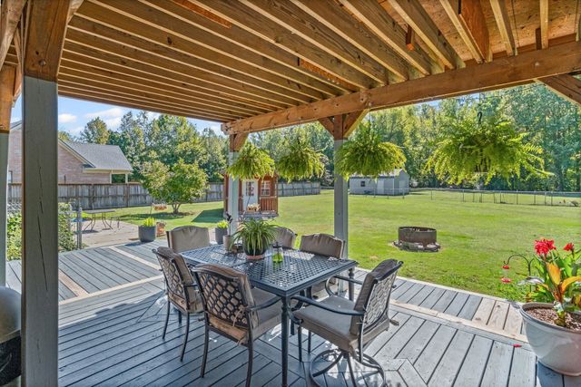 153 ASH RENE DR, Millington, TN 38053