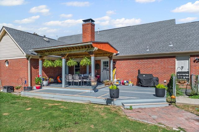 153 ASH RENE DR, Millington, TN 38053