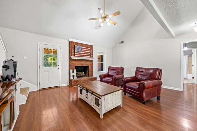 153 ASH RENE DR, Millington, TN 38053