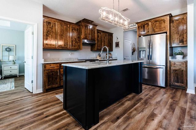 9897 Shangri La West Rd, Milton, FL 32583