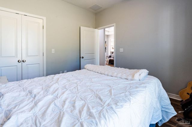 9897 Shangri La West Rd, Milton, FL 32583