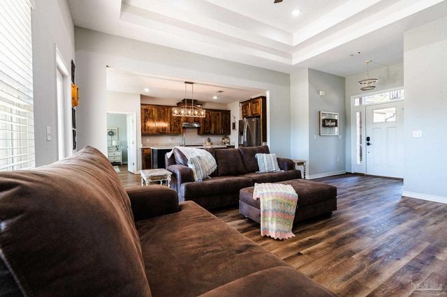 9897 Shangri La West Rd, Milton, FL 32583