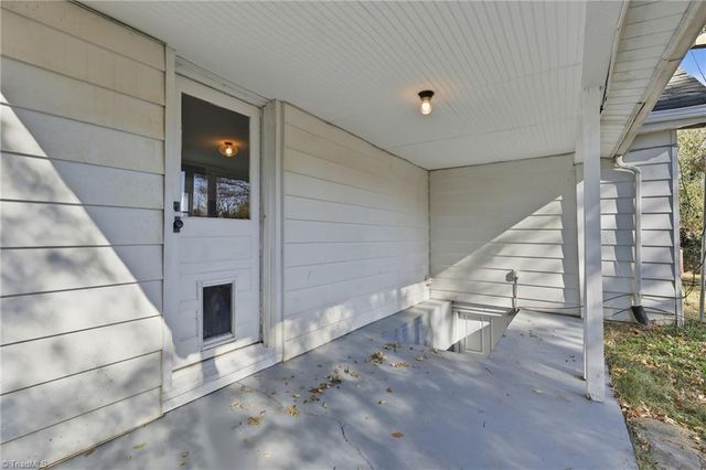 3868 Grayson Drive, Winston-salem, NC 27107