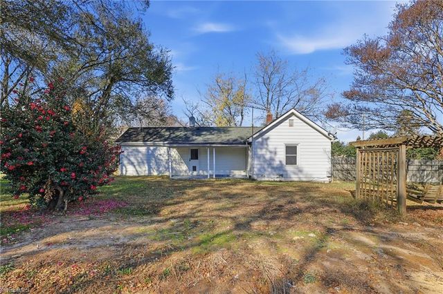 3868 Grayson Drive, Winston-salem, NC 27107