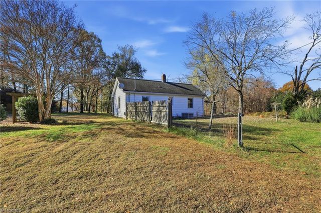 3868 Grayson Drive, Winston-salem, NC 27107