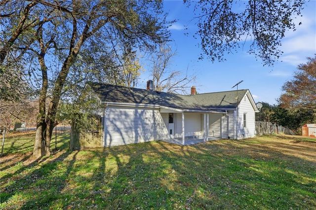 3868 Grayson Drive, Winston-salem, NC 27107