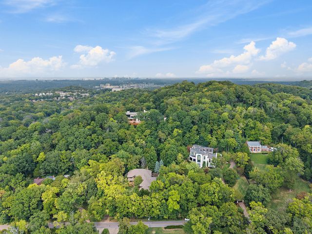 5543 Stanford Dr, Nashville, TN 37215