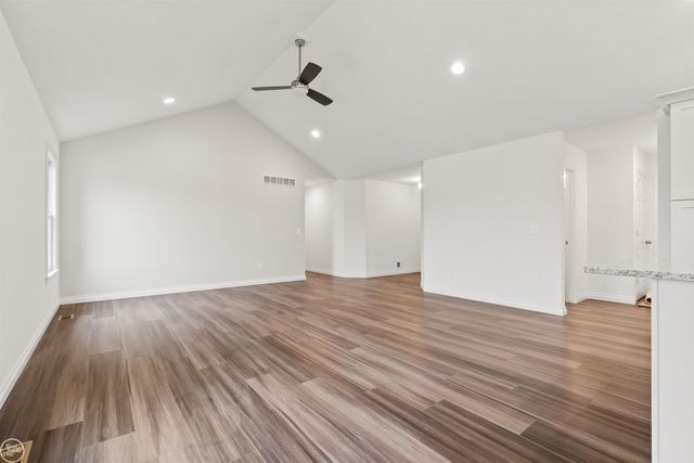 1924 Shelldrake Lane, St, MI 48079