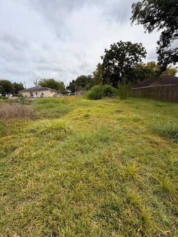 9511 Irby Street, Houston, TX 77088