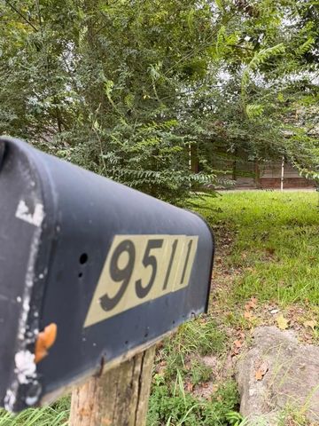 9511 Irby Street, Houston, TX 77088