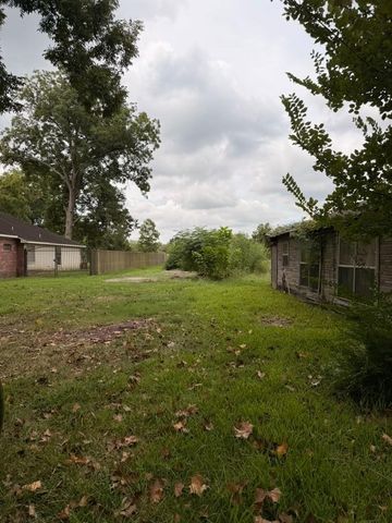 9511 Irby Street, Houston, TX 77088