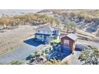 1272 OAK HILL Dr, The Dalles, OR 97058