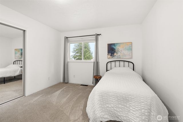 1346 W Third Street, South Bend, WA 98586