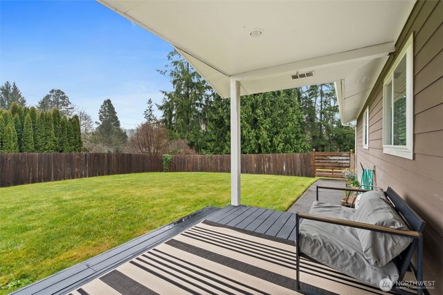 1346 W Third Street, South Bend, WA 98586