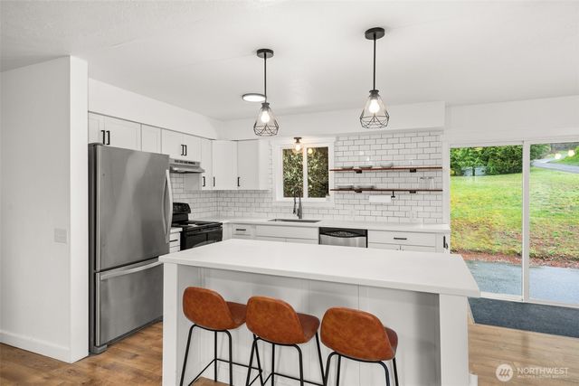 1346 W Third Street, South Bend, WA 98586