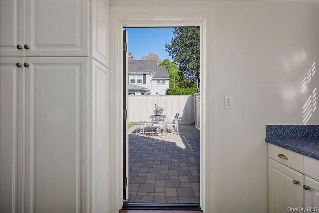 4 Glenwolde Park, Tarrytown, NY 10591