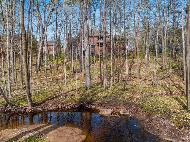 1383 SONATA COURT, Green Bay, WI 54311