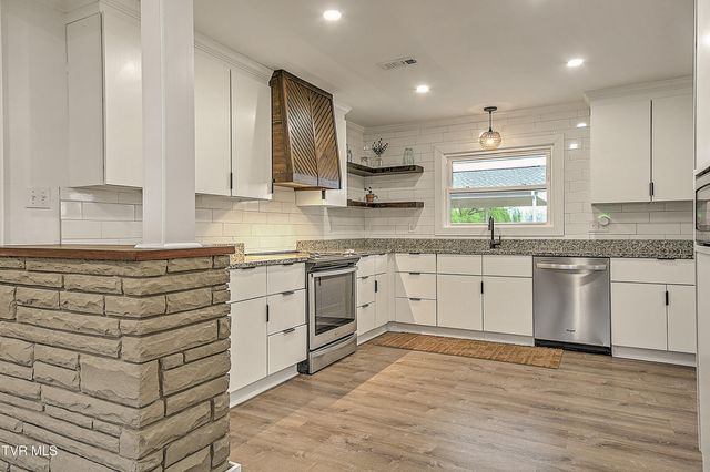 105 Mcteer Drive, Kingsport, TN 37663